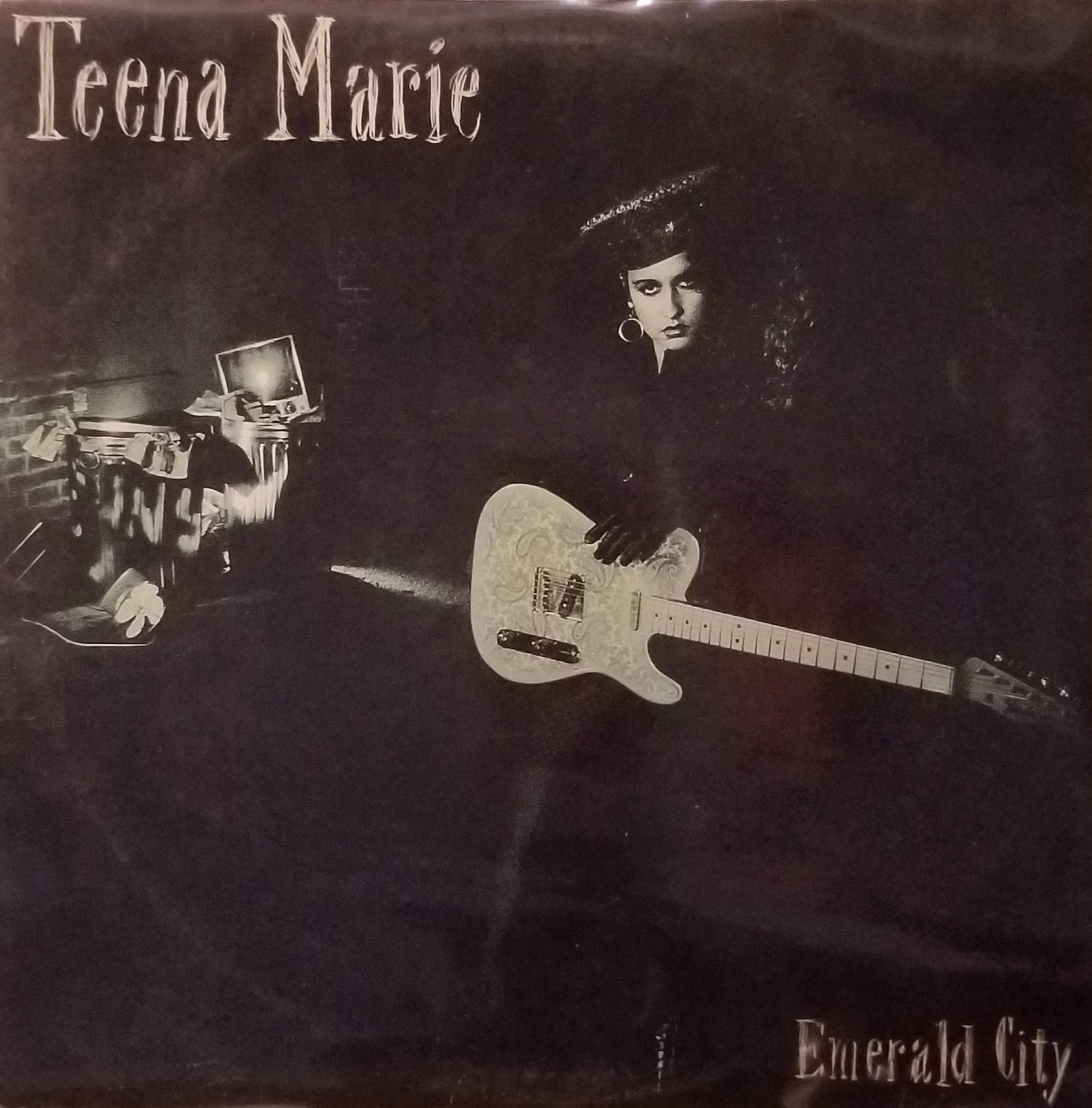 Teena Marie - Emerald City